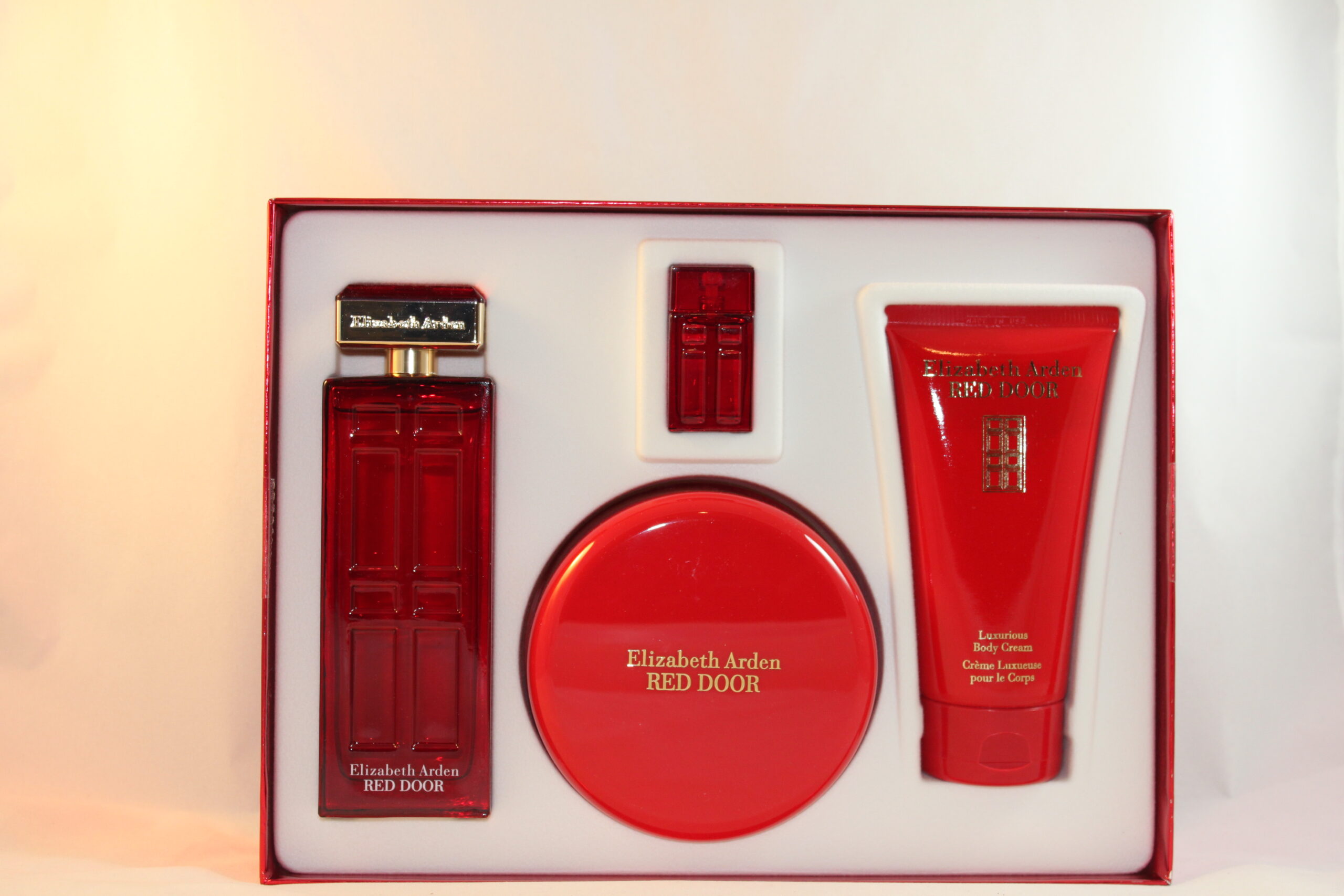 elizabeth arden red door perfume gift set